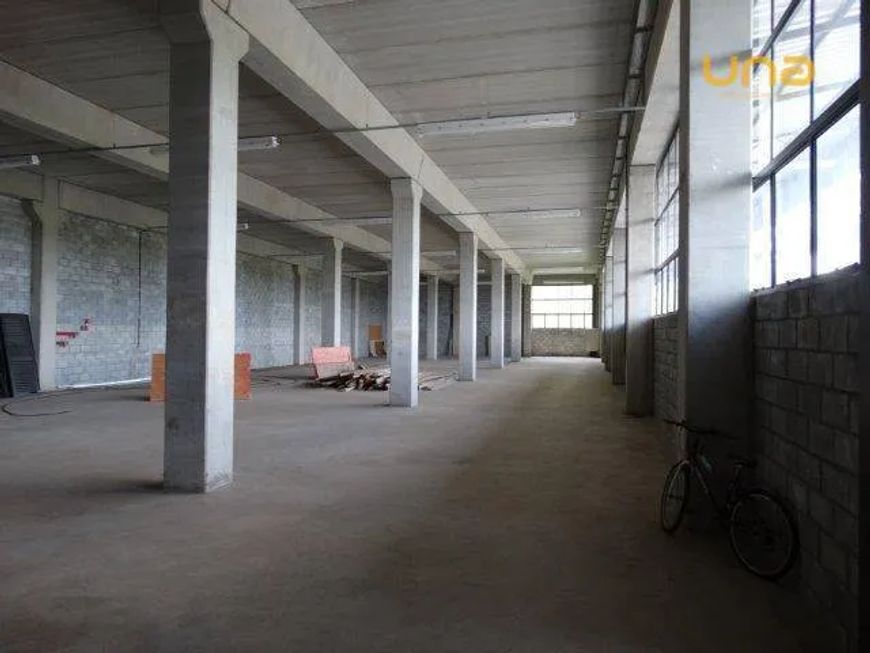 Barracão para Locação com 2460 m² no Bairro Ecoville - Curitiba/PR