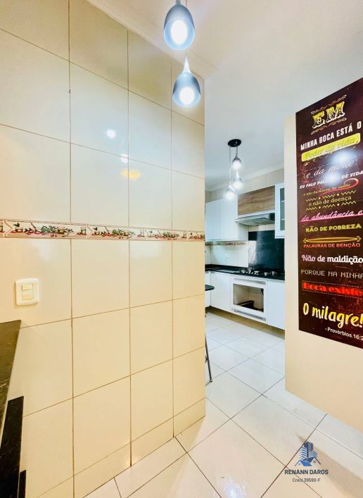 VENDE-SE LINDO SOBRADO SEME MOBILIADO COM ÁTICO E 3 DORMITÓRIOS E UM SUITE NO BAIRRO NOVO MUNDO, CUR