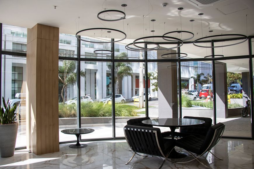 AMPLA SALA COMERCIAL DE 90,00 M2 NO ÁGUA VERDE - CURITIBA