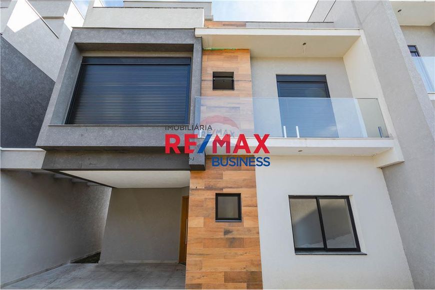 Belíssimo Triplex com 3 quartos (sendo 1 suíte), 150m² - Bairro Uberaba