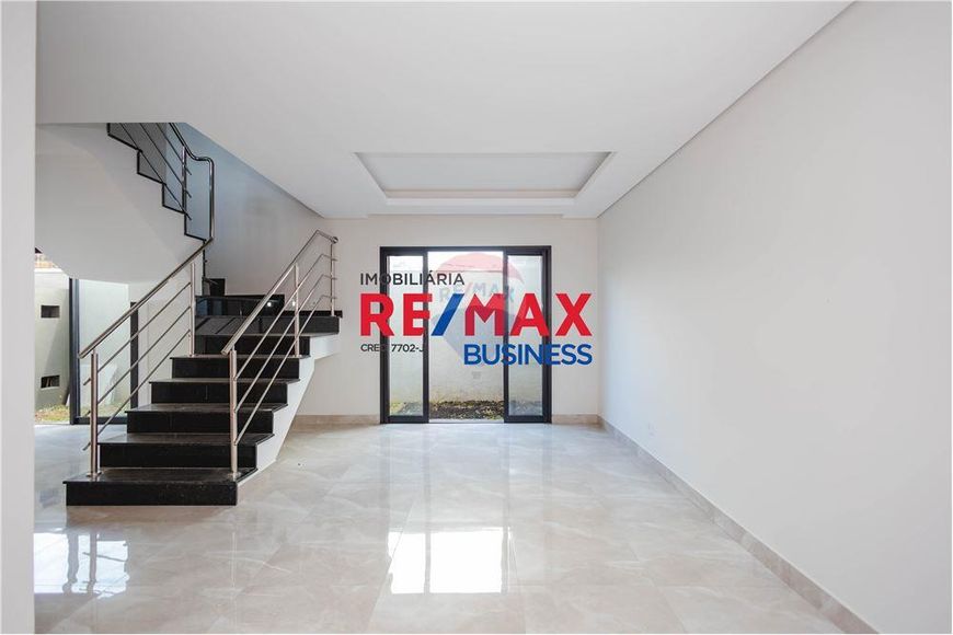 Belíssimo Triplex com 3 quartos (sendo 1 suíte), 150m² - Bairro Uberaba