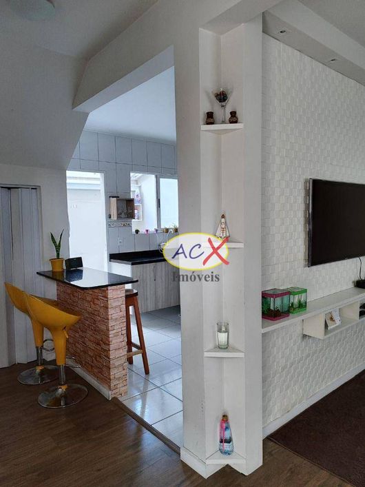 Sobrado com 3 dormitórios à venda, 128 m² por R$ 550.000,00 - Uberaba - Curitiba/PR