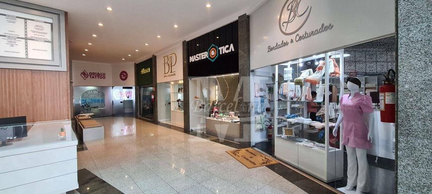 SALA COMERCIAL BATEL CENTRO PROXIMO SHOPPING CRYSTAL E CURITIBA ANDAR ALTO PORTARIA 24 HORAS BELA VI