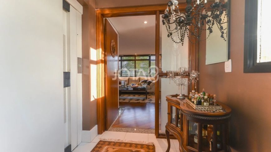 APARTAMENTO 4 QUARTOS EXCELENTE NO ALTO DA GLÓRIA Apartamento no Alto da Glória, 4 quartos e 3 vagas