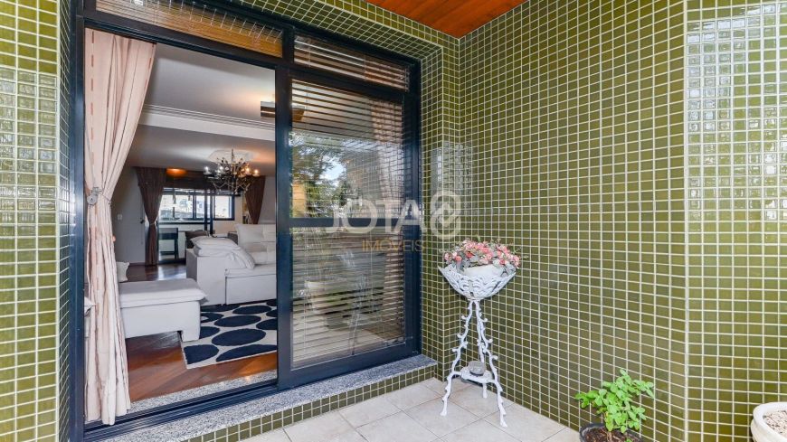 APARTAMENTO 4 QUARTOS EXCELENTE NO ALTO DA GLÓRIA Apartamento no Alto da Glória, 4 quartos e 3 vagas