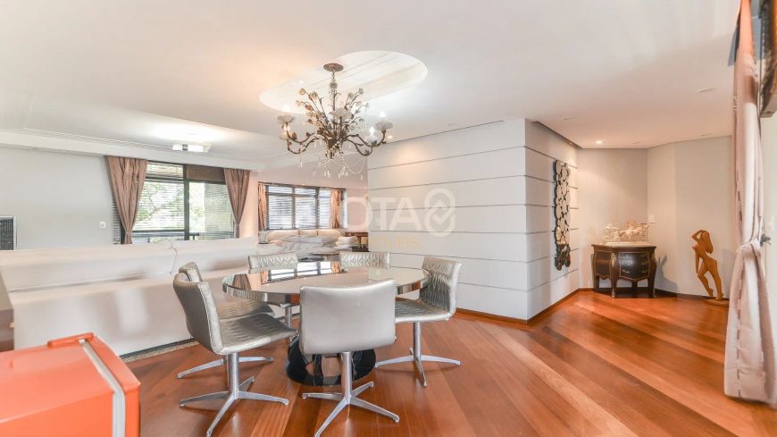 APARTAMENTO 4 QUARTOS EXCELENTE NO ALTO DA GLÓRIA Apartamento no Alto da Glória, 4 quartos e 3 vagas