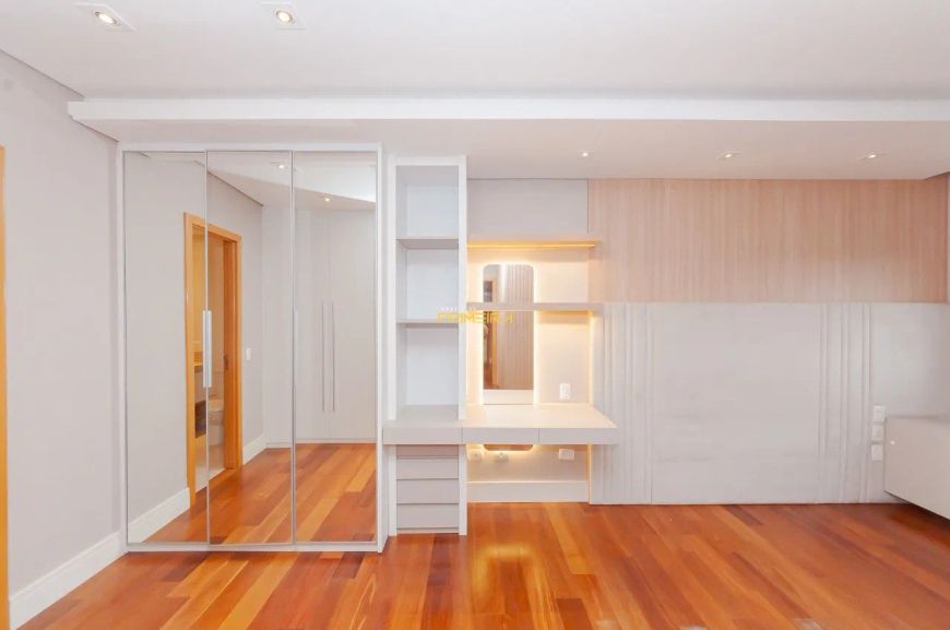 Apartamento / Edificio Albert Ville 3 suítes Semi mobiliado no Mossunguê 142m²