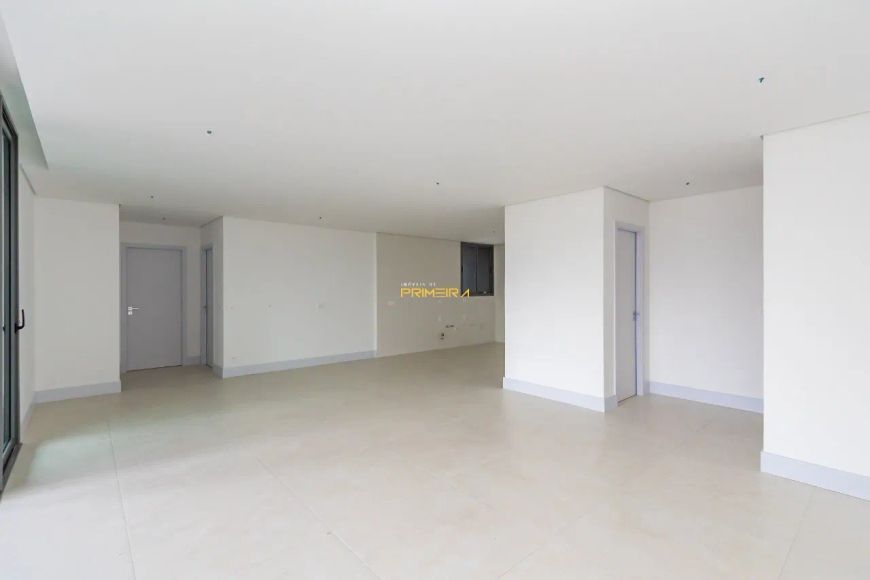 Cobertura de luxo de 267m² à venda no Batel.