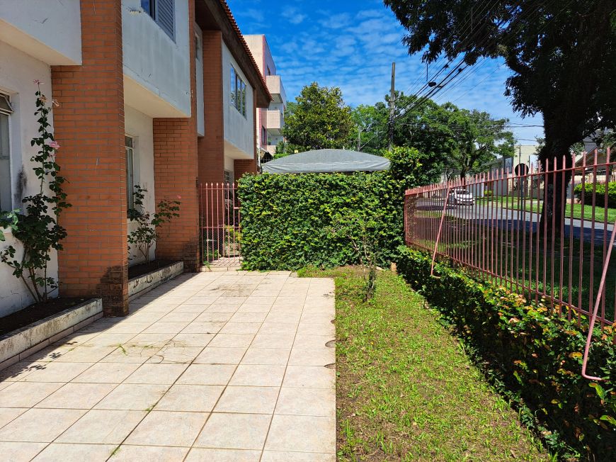 Casa Cial e Res no Agua Verde, Brig Franco 429m2