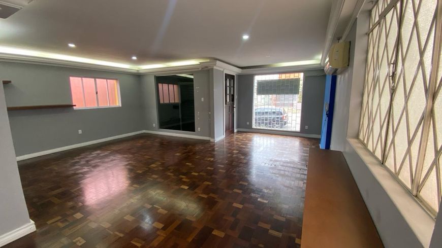 Prédio/Edifício inteiro para venda com 250 metros quadrados em Rebouças - Curitiba - PR