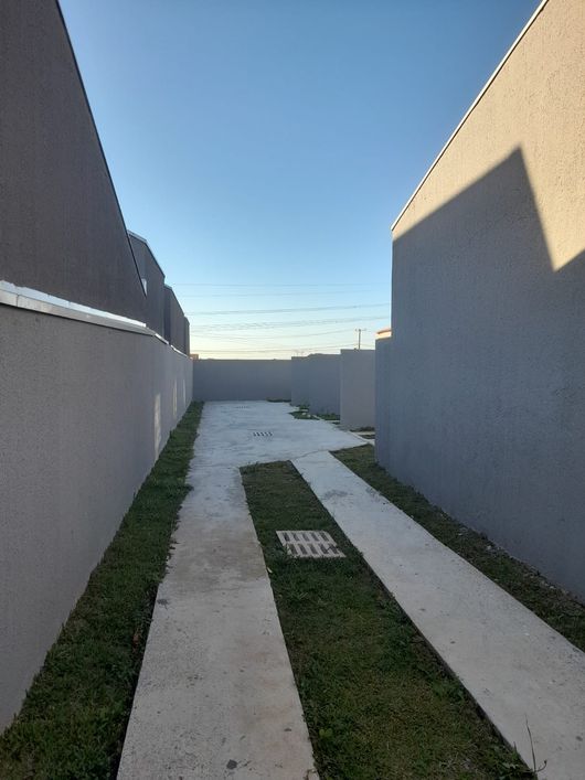 Imóvel para venda possui 60 metros quadrados com 3 quartos em Campo de Santana - Curitiba - PR