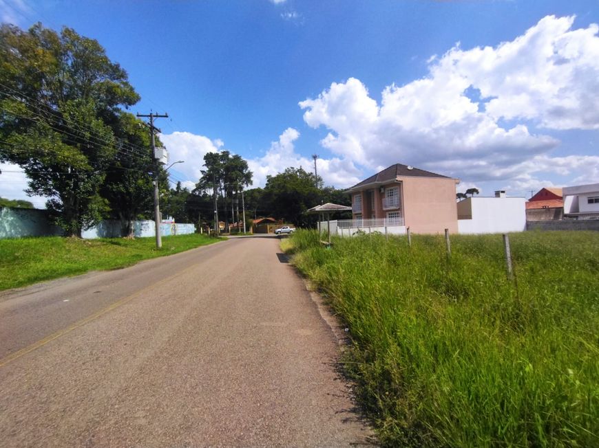 Terreno para venda tem 803 metros quadrados em Butiatuvinha - Curitiba - PR