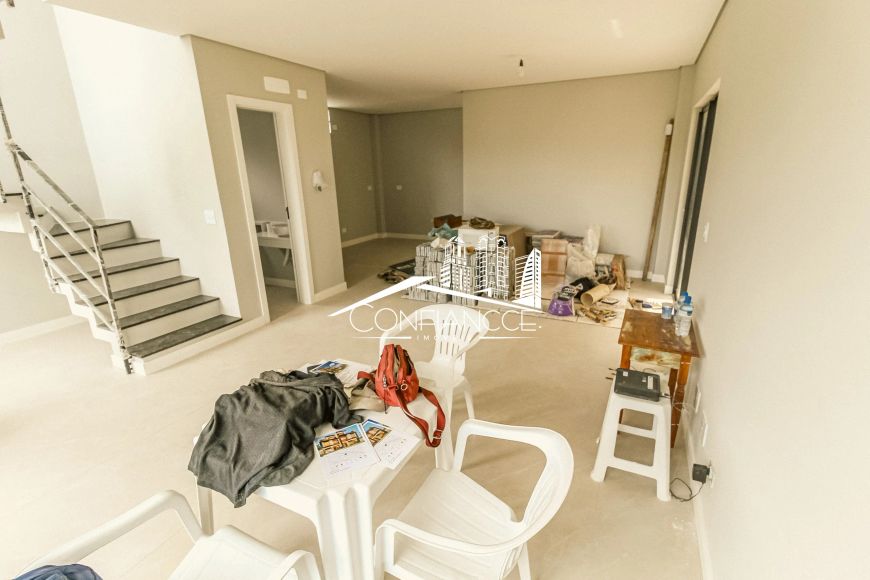 Casa em Condomínio à venda no Butiatuvinha em Curitiba | Confiancce Imóveis