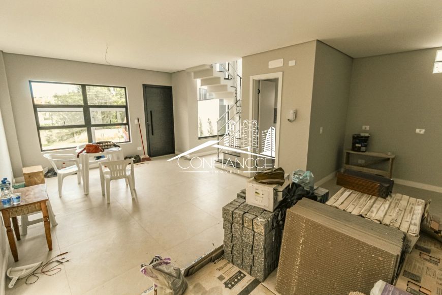 Casa em Condomínio à venda no Butiatuvinha em Curitiba | Confiancce Imóveis
