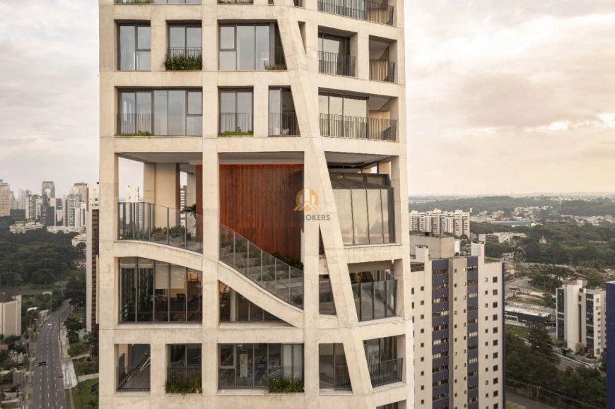 Luxuoso Apartamento Duplex com 3 suítes e 5 vagas no Ecoville, Curitiba-PR! Oportunidade Imperdível!