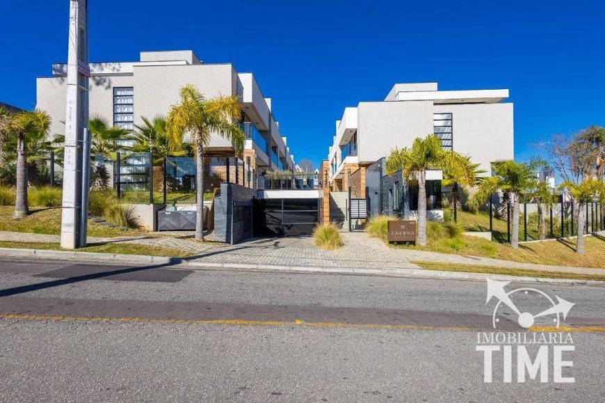 Sobrado com 3 dormitórios à venda, 240 m² por R$ 1.650.168,42 - Santo Inácio - Curitiba/PR