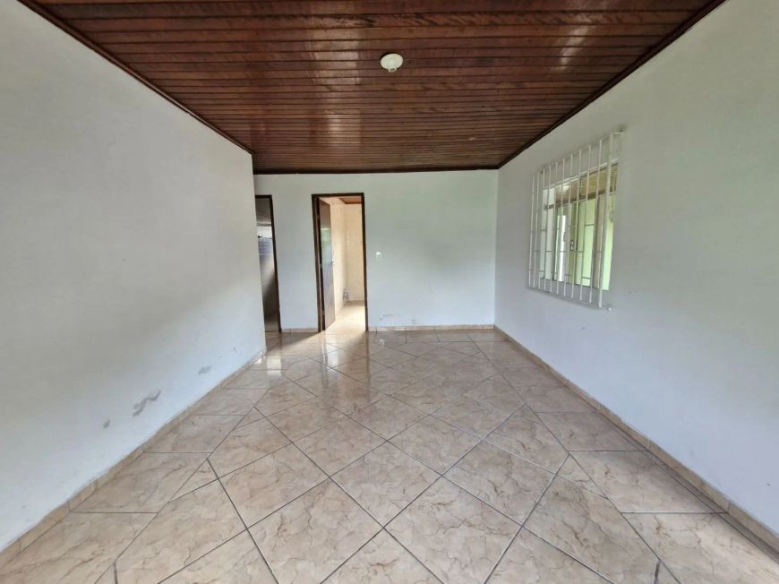 Oportunidade para Investidor: Venda de Imóvel contendo 3 casas por R$ 620.000,00 no Bairro Alto