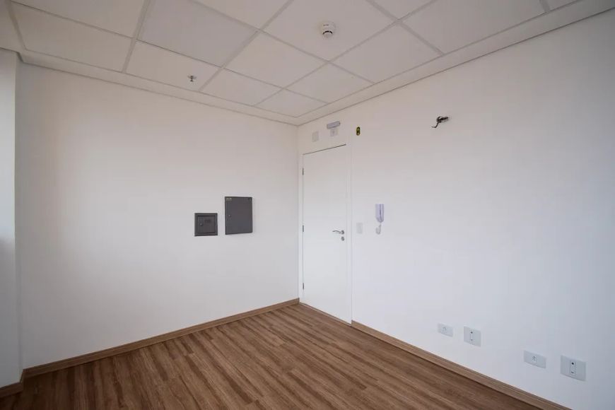 Conjunto Comercial no Centro de 24,51m² - Edifício Century Seven