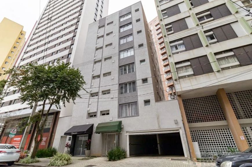 Apartamento com 1 dormitório para alugar, 46 m² por R$ 2.633,23/mês - Centro - Curitiba/PR