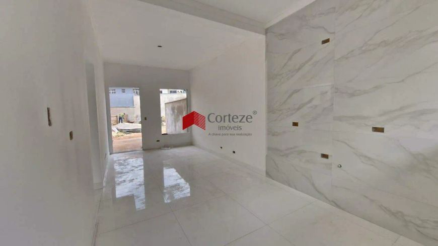 Casa com 69,98m² 2 quartos, à venda, no bairro Sítio Cercado em Curitiba