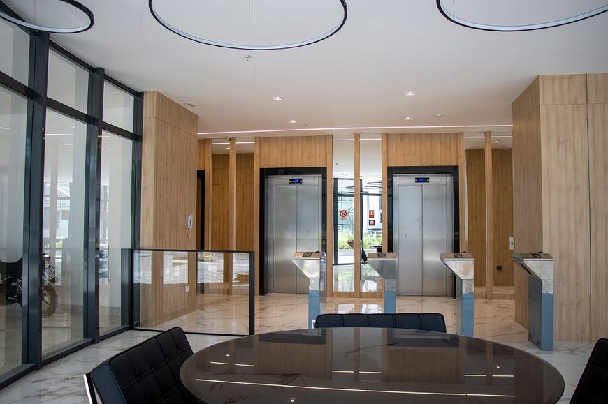 SALA COMERCIAL - EDIFICIO CRÉATIF