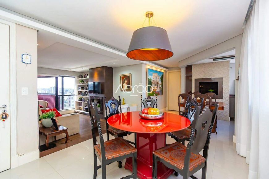 Apartamento à venda com 4 quartos no Batel, próximo à Praça do Japão - 260 m² | Ref. 466