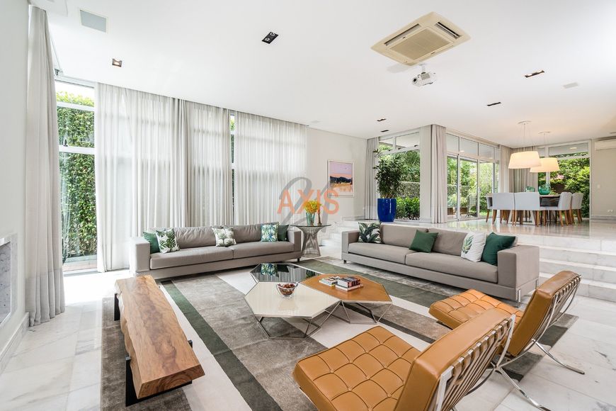 Casa de 5 Quartos no Condomínio Villa Lobos
