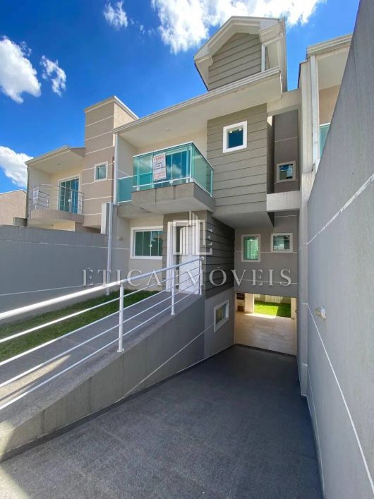 SOBRADO TRIPLEX com 3 dormitórios à venda por R$ 878.000,00 no bairro Bairro Alto - CURITIBA / PR