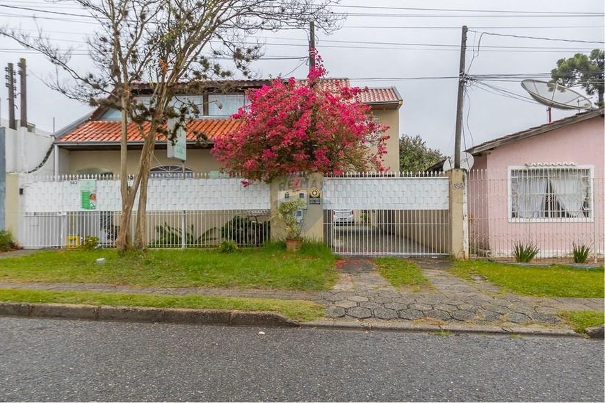 SOBRADO COM 6 QUARTOS, 6 VAGAS, NO BAIRRO SANTA QUITÉRIA - CURITIBA