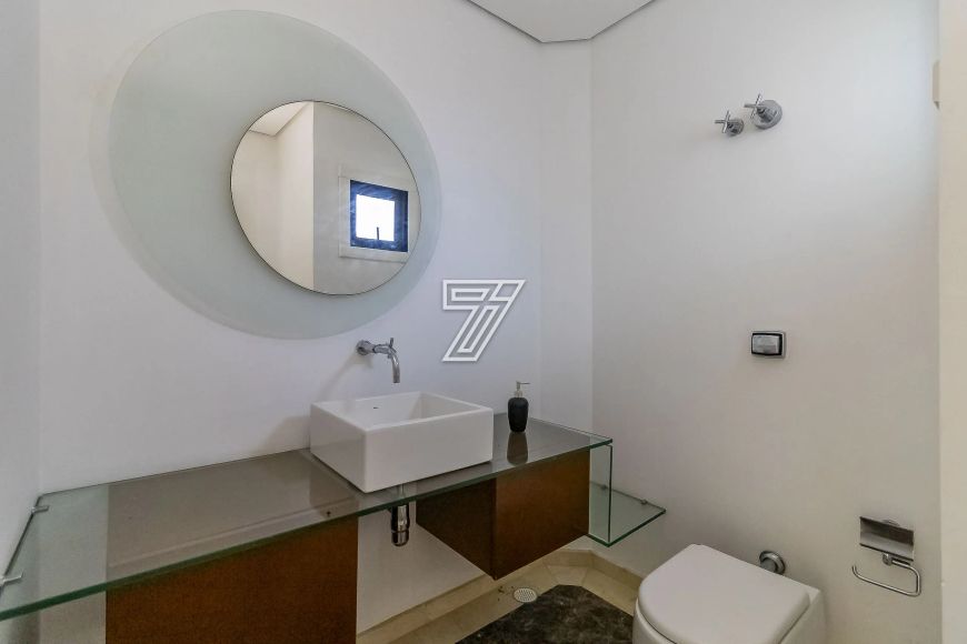 Imóvel para venda tem 678 metros quadrados com 4 quartos em Campo Comprido - Curitiba - PR