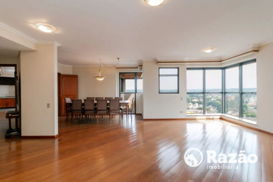 APARTAMENTO COM 4 QUARTOS - 220,22m² PRIVATIVOS - CHAMPAGNAT - REF 5902-RAZÃO