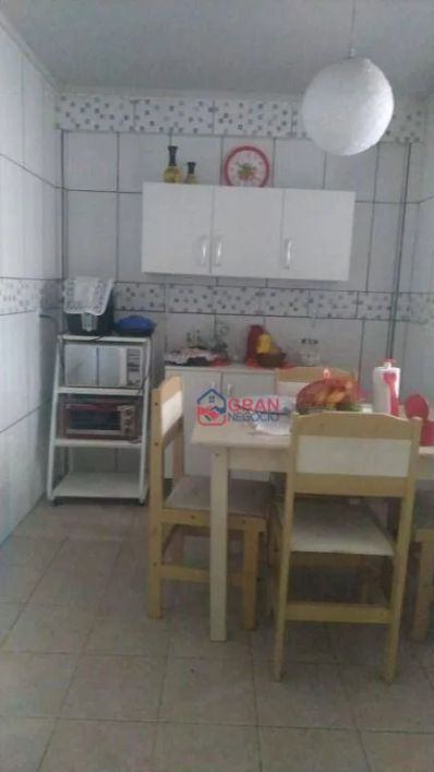 Sobrado com 3 dormitórios - Em condomínio à venda no Boqueirão
