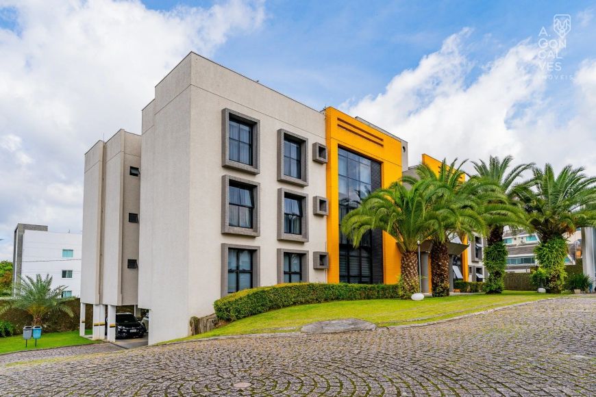 Apartamento, 03 Dormitórios, 01 Vaga, Condomínio Clube, Seminario, Curitiba.