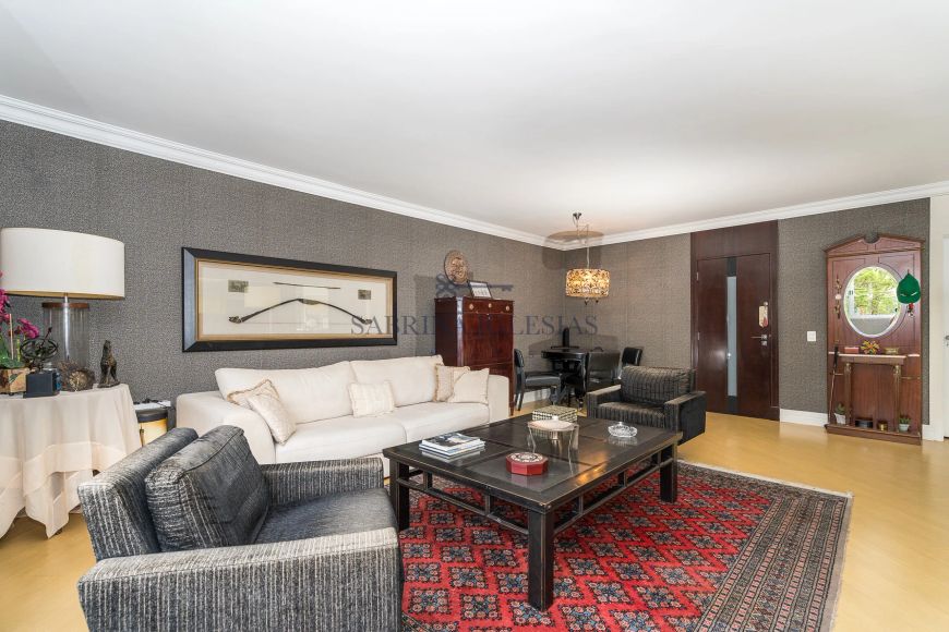 Apartamento a venda com 3 quartos no Bigorrilho