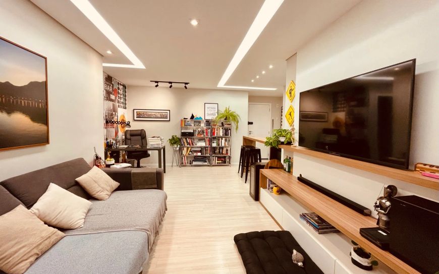 Imóvel para venda possui 69 metros quadrados com 2 quartos em Bigorrilho - Curitiba - PR