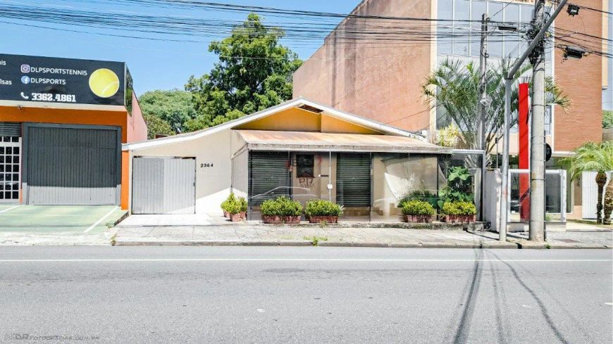 EXCELENTE TERRENO COMERCIAL NA RUA MARECHAL DEODORO, NO ALTO DA XV