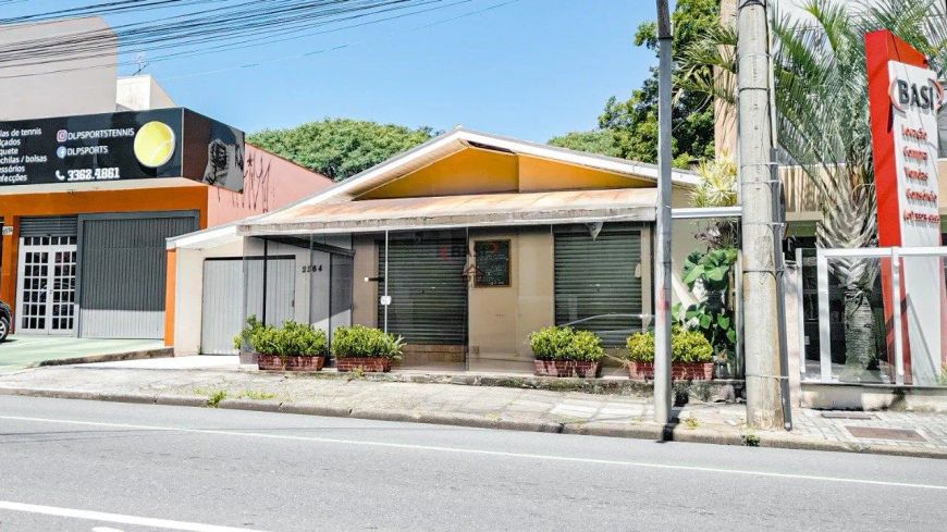 EXCELENTE TERRENO COMERCIAL NA RUA MARECHAL DEODORO, NO ALTO DA XV