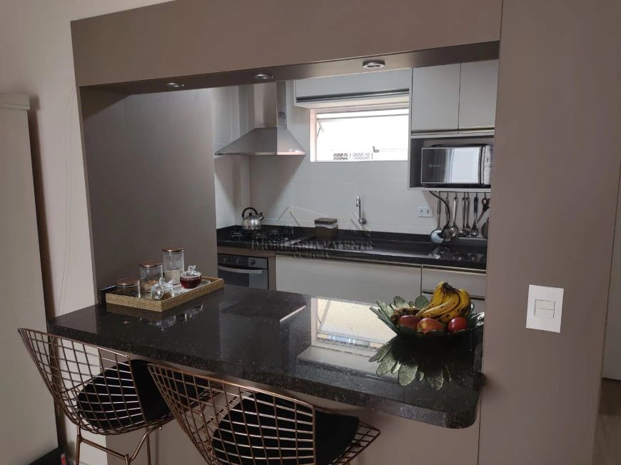 Apartamento reformado localizado no bairro Campina do Siqueira, com 2 dormitórios - 59m2