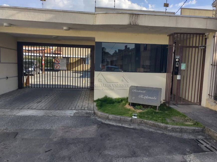 Apartamento reformado localizado no bairro Campina do Siqueira, com 2 dormitórios - 59m2