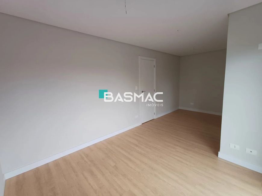SOBRADO EM CONDOMÍNIO com 3 dormitórios à venda com 126m² por R$ 750.000,00 no bairro Boqueirão - CU