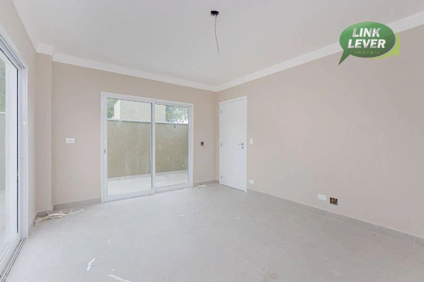 Sobrado com 4 dormitórios à venda, 253 m² por R$ 1.580.000,00 - Bacacheri - Curitiba/PR