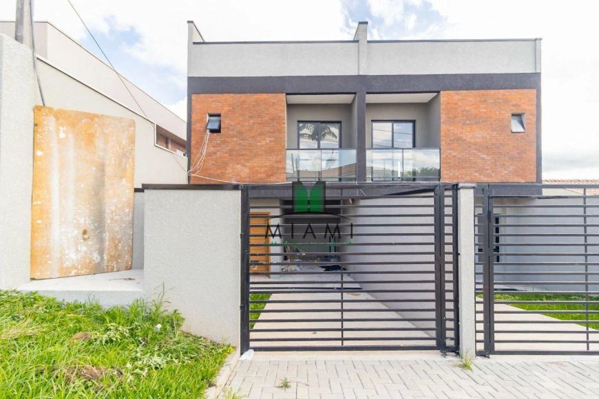 Sobrado Interno com 3 dormitórios à venda, 145 m² por R$ 652.000 - Xaxim - Curitiba/PR