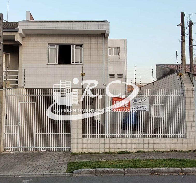 Sobrado para venda com 189 metros quadrados com 3 quartos em Sítio Cercado - Curitiba - PR