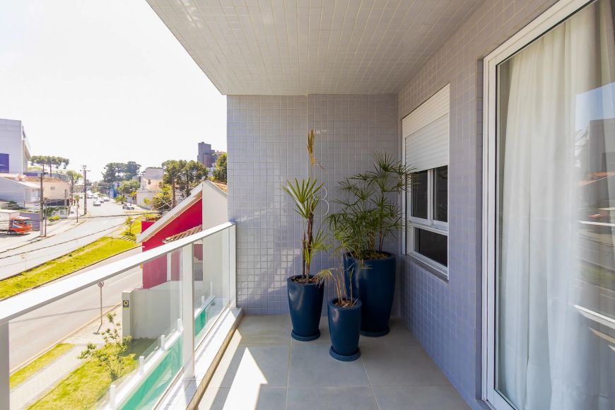 DECORADO E MOBILIADO COM MUITO SOL EM LOCALIZAÇÃO PRIVILEGIADA!