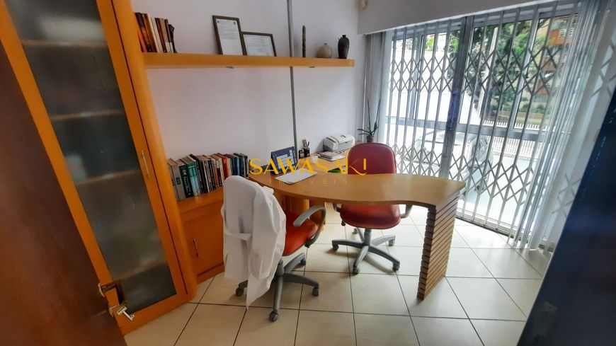 Prédio para alugar no bairro Mercês - Curitiba/PR