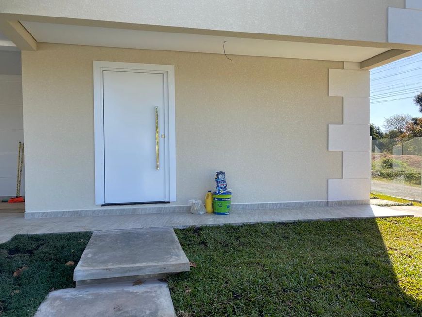 Casa para venda tem 243 metros quadrados com 3 quartos em Vista Alegre - Curitiba - Paraná