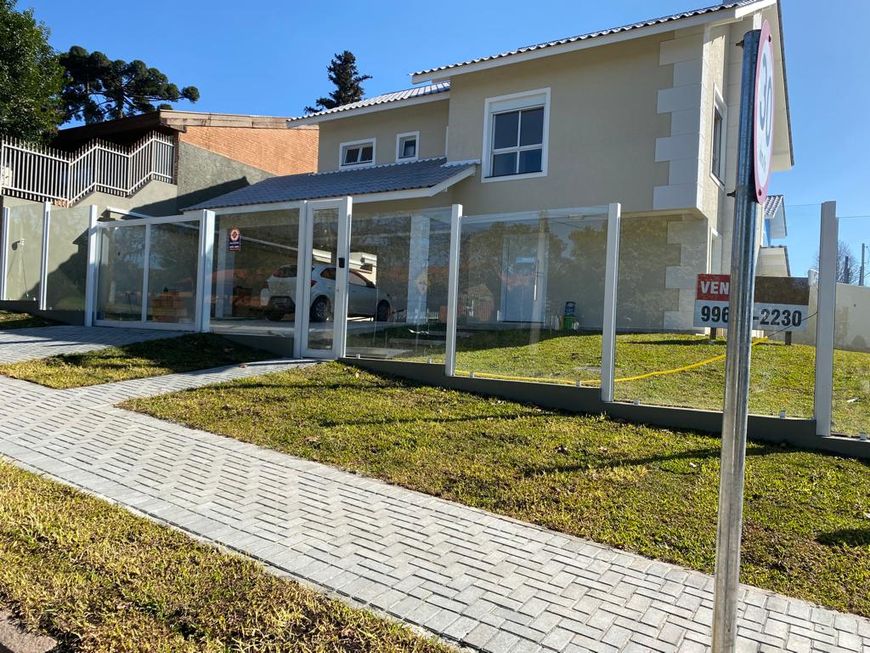 Casa para venda tem 243 metros quadrados com 3 quartos em Vista Alegre - Curitiba - Paraná