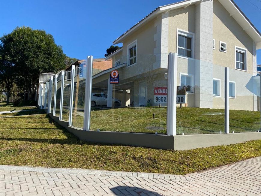 Casa para venda tem 243 metros quadrados com 3 quartos em Vista Alegre - Curitiba - Paraná