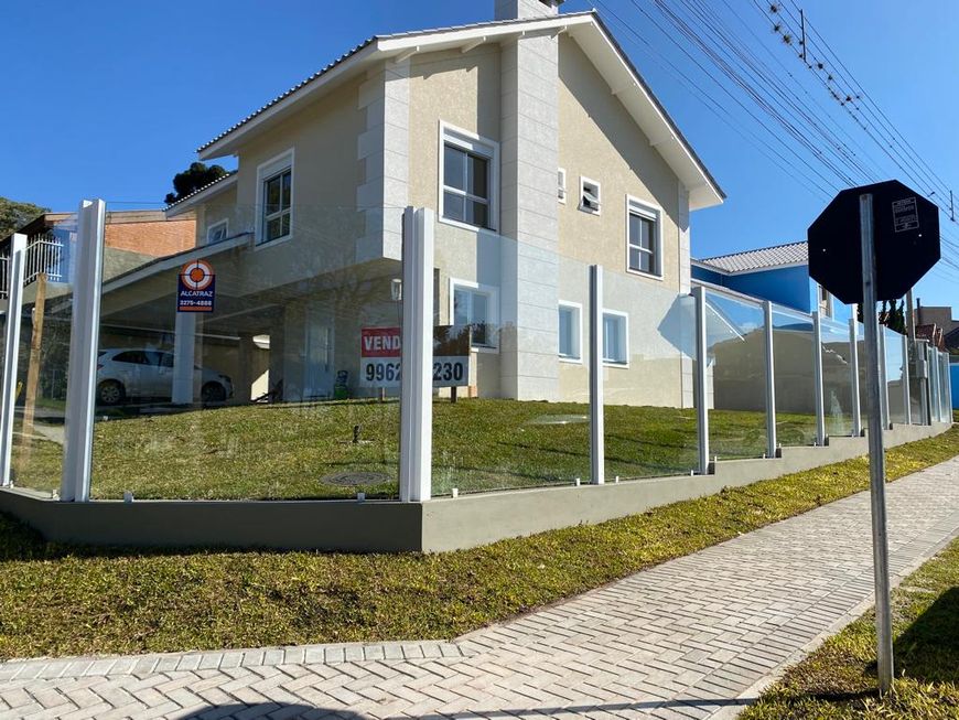 Casa para venda tem 243 metros quadrados com 3 quartos em Vista Alegre - Curitiba - Paraná
