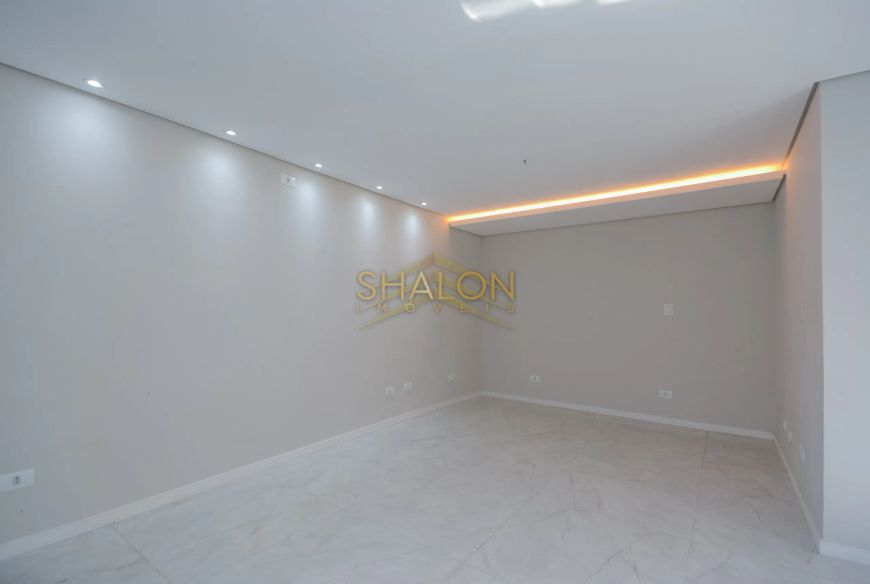 TRIPLEX 3 QUARTOS COM SUITE NO BOQUEIRÃO